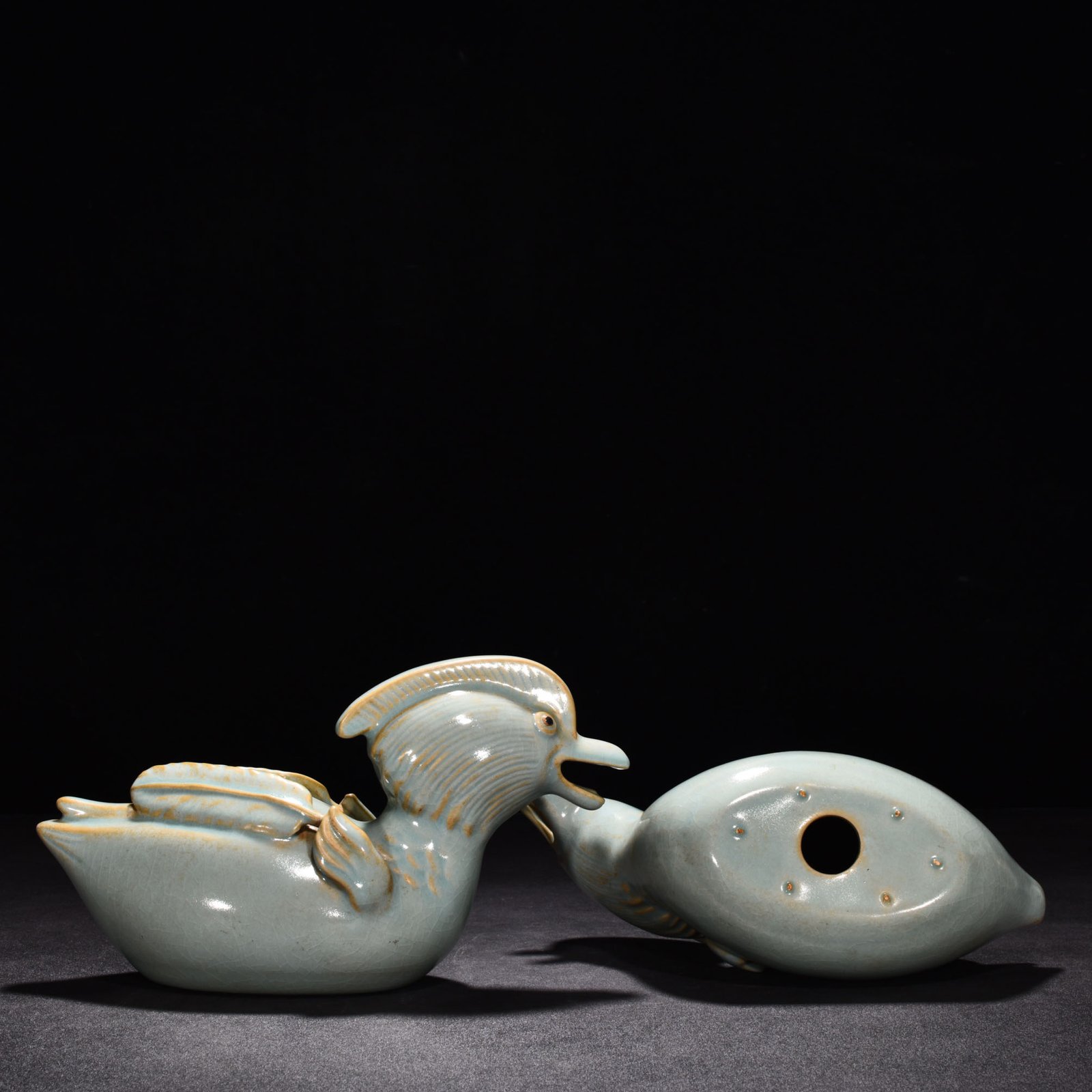 Song Dynasty Ru Kiln azure glaze mandarin duck statue
