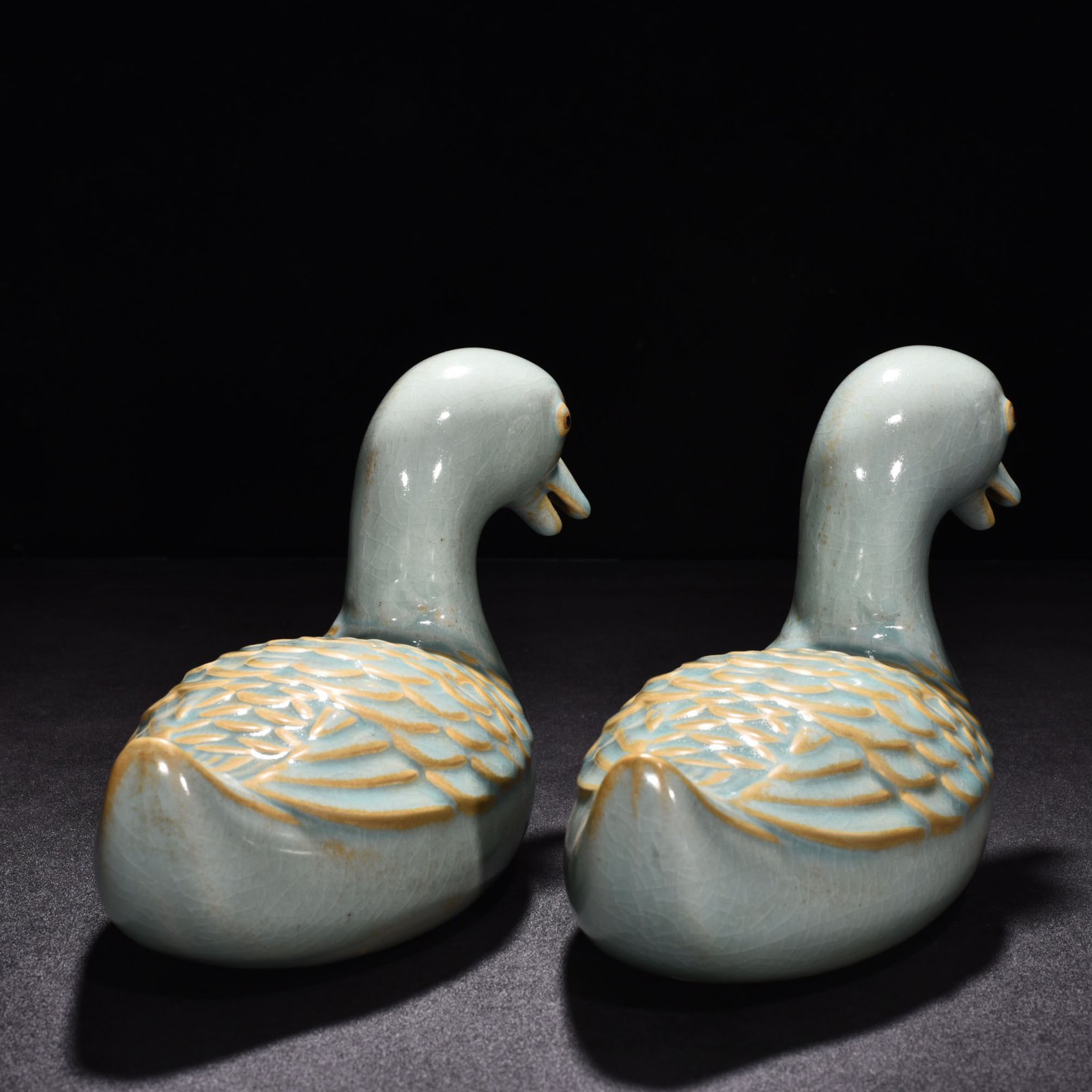 Song Dynasty Ru Kiln azure glaze mandarin duck