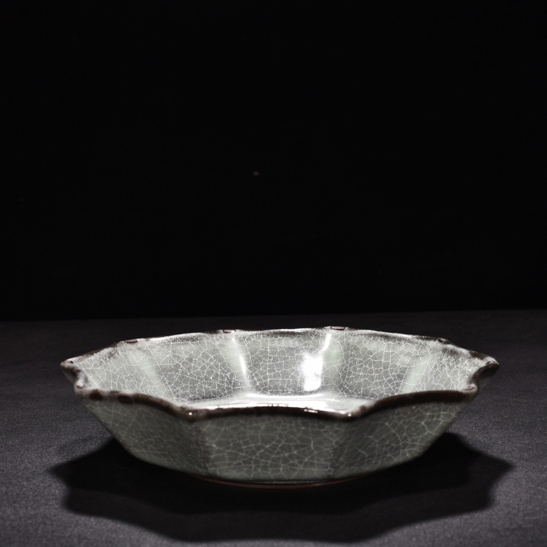Song Dynasty Xikou official kiln Kuikou washer