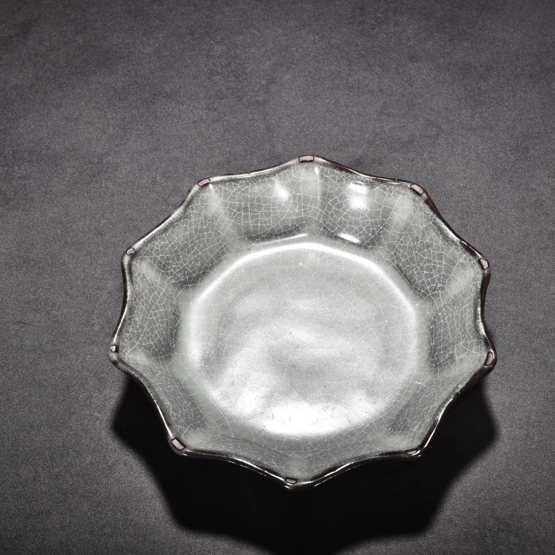 Song Dynasty Xikou official kiln Kuikou washer