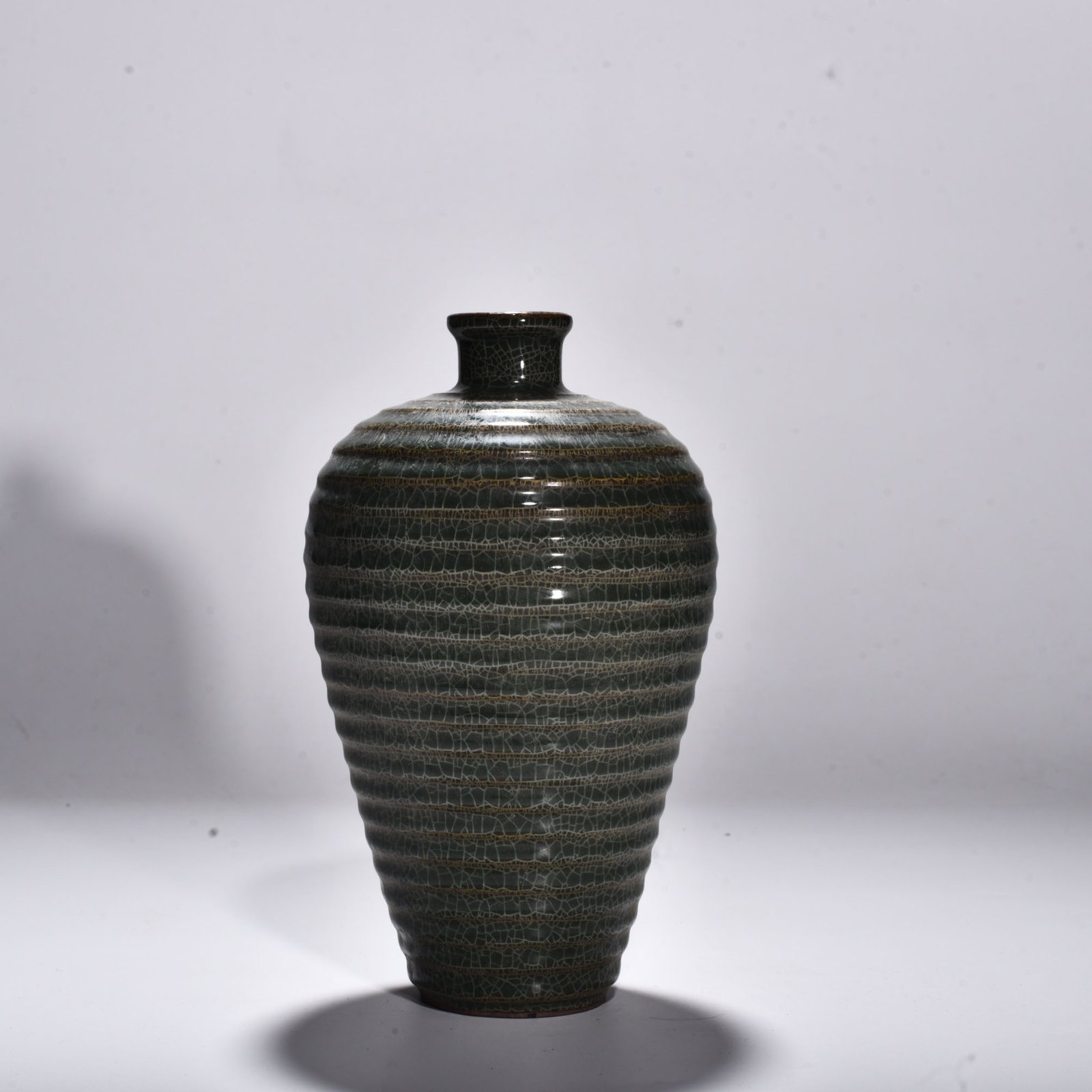 Song Dynasty Xikou kiln dazzling pattern plum vase