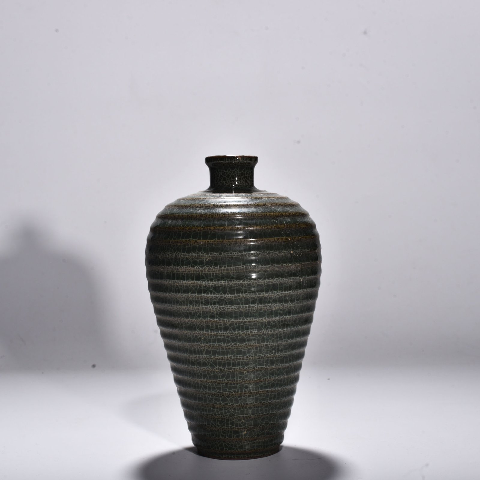 Song Dynasty Xikou kiln dazzling pattern plum vase