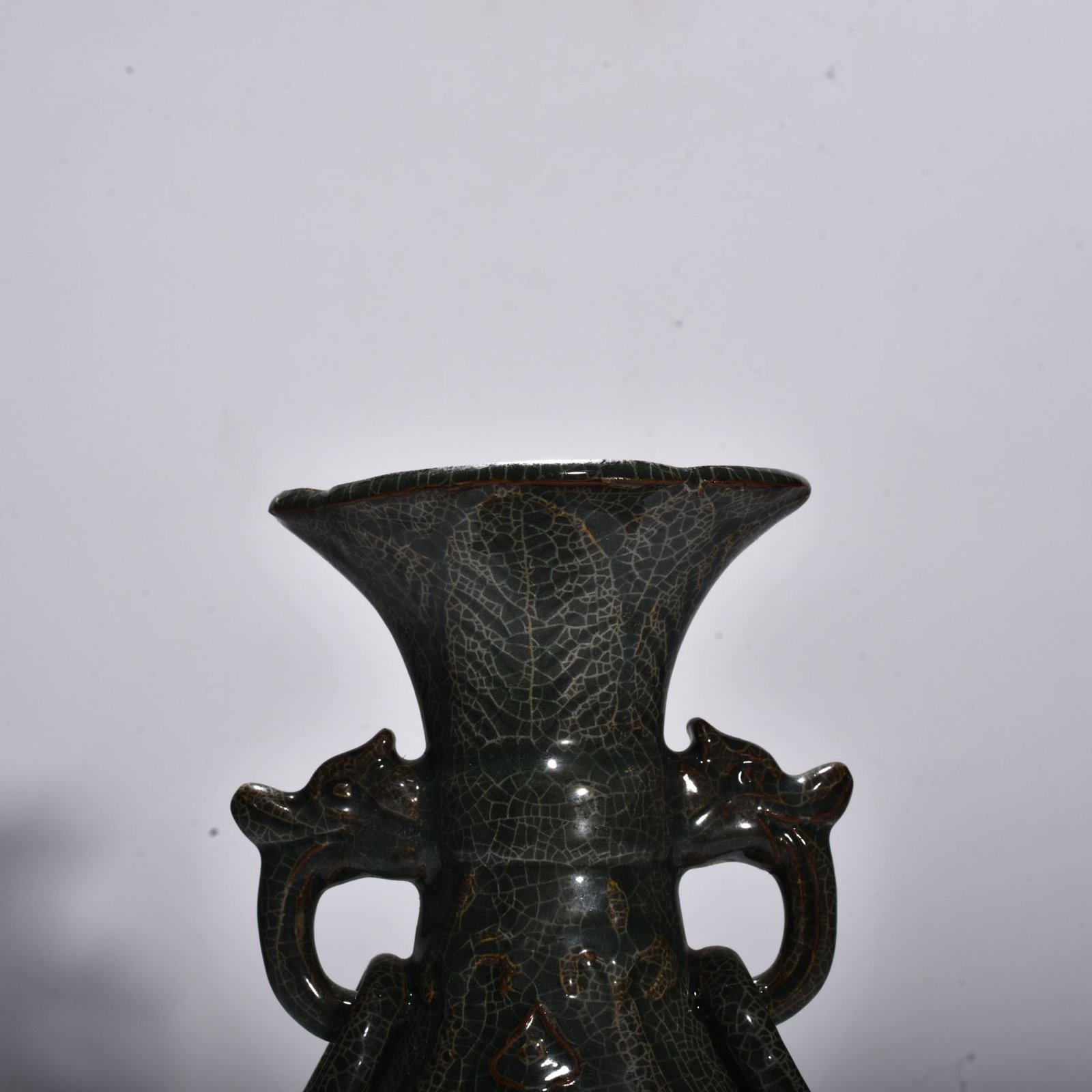 Song Dynasty Xikou kiln dragon pattern amphorae