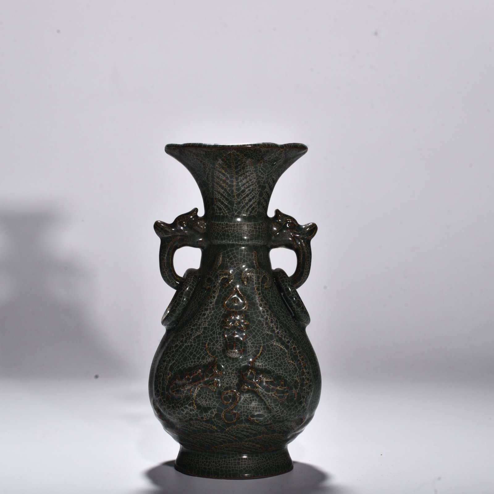 Song Dynasty Xikou kiln dragon pattern amphorae