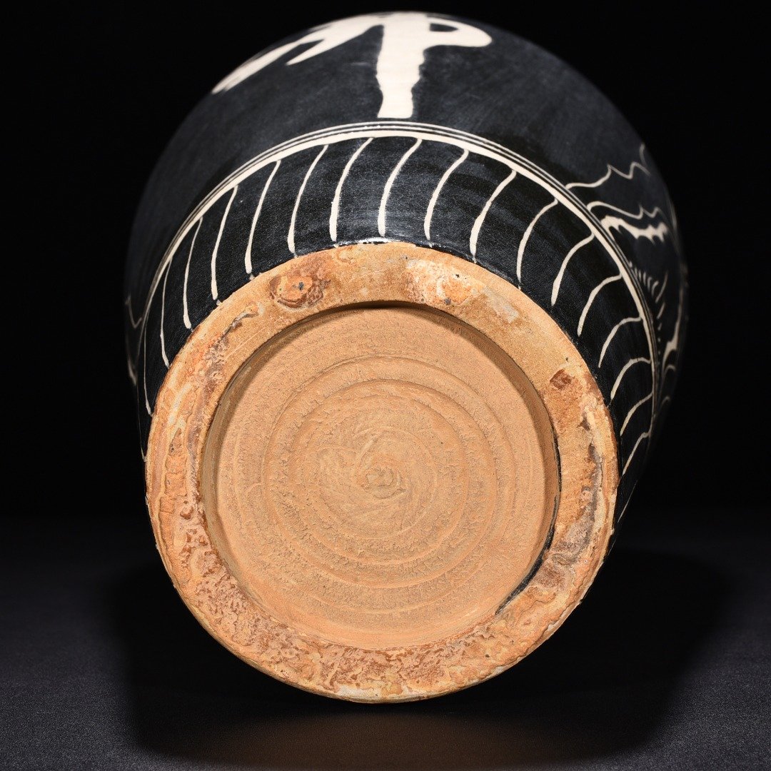 Song Dynasty Cizhou kiln carved flower pattern plum vase