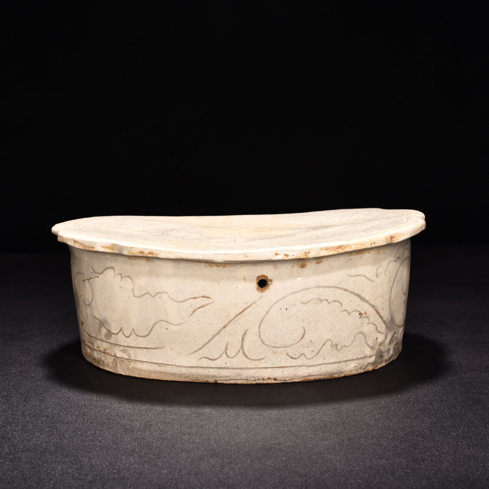 Song Dynasty Cizhou kiln pearl and flower pattern pillow