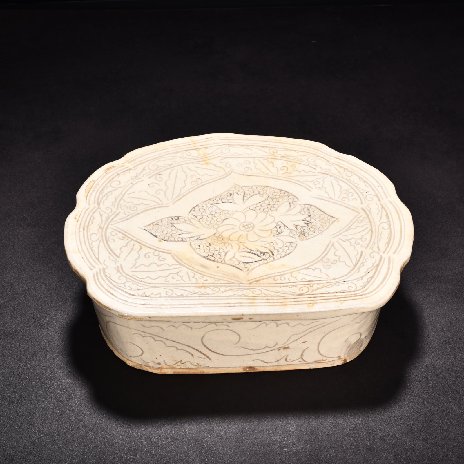 Song Dynasty Cizhou kiln pearl and flower pattern pillow