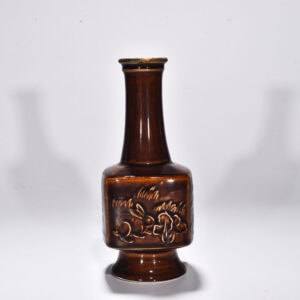 Song Dynasty official rabbit pattern square vase