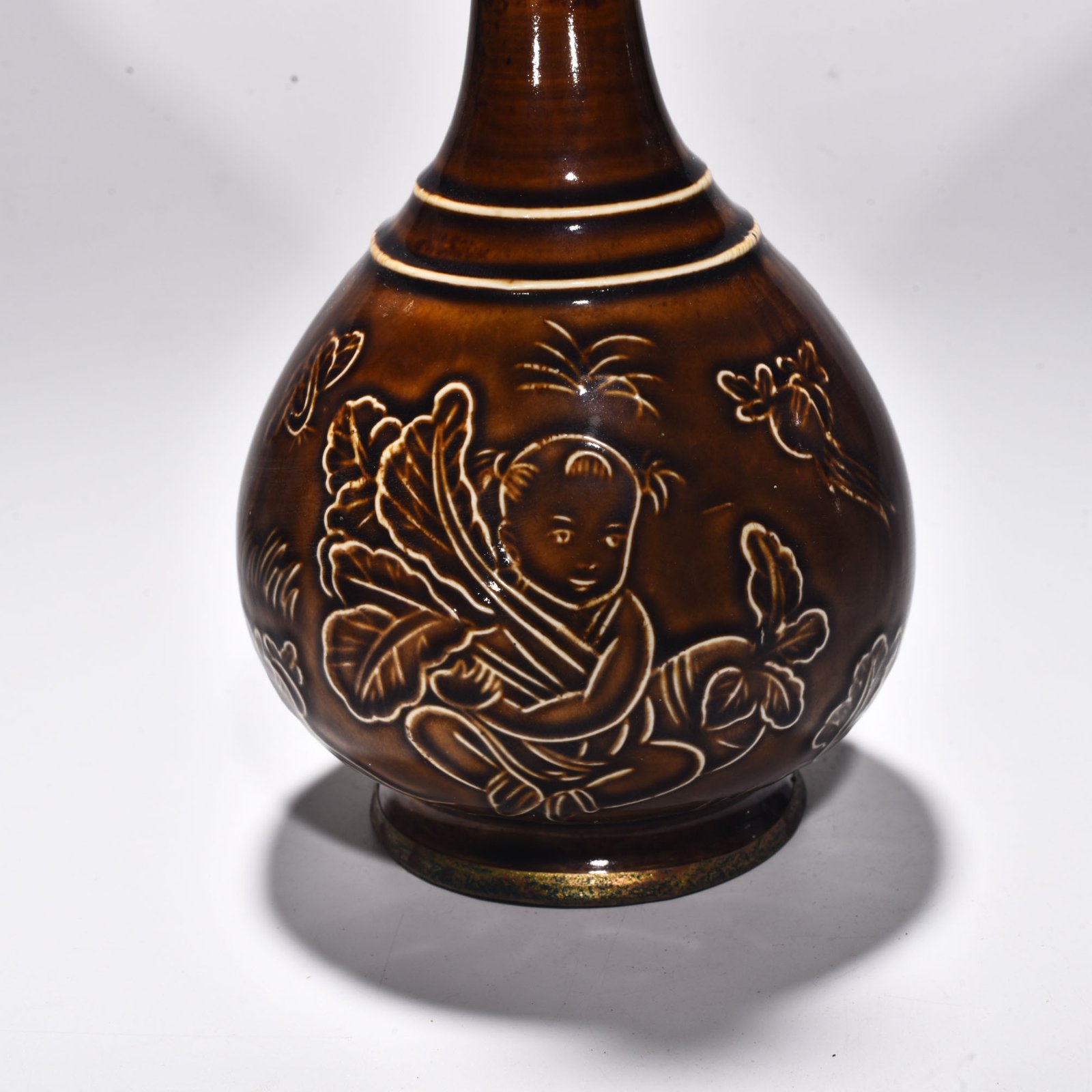 Song Dynasty official Dingying Garlic vase with pattern