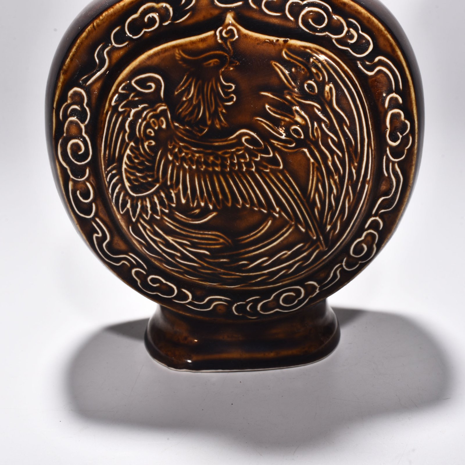 Song Dynasty official Ziding round phoenix pattern flat vase