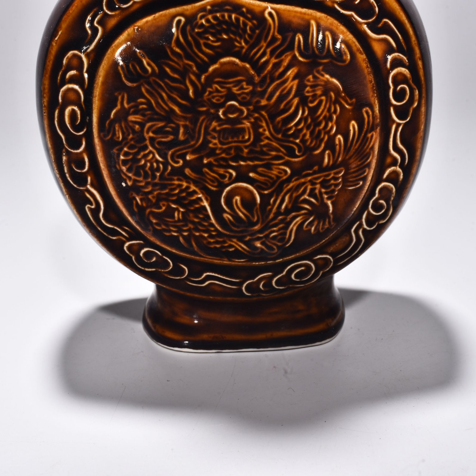 Song Dynasty official Ziding round dragon pattern moon vase