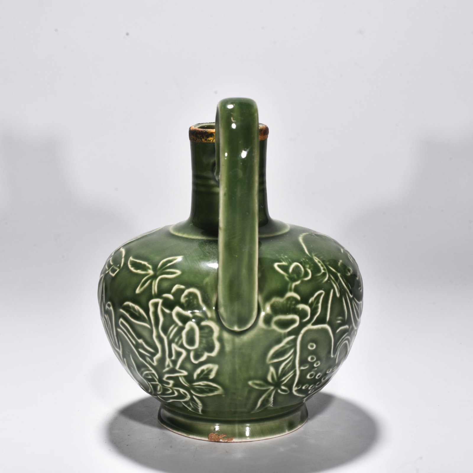 Song Dynasty official green Dingying opera pattern teapot