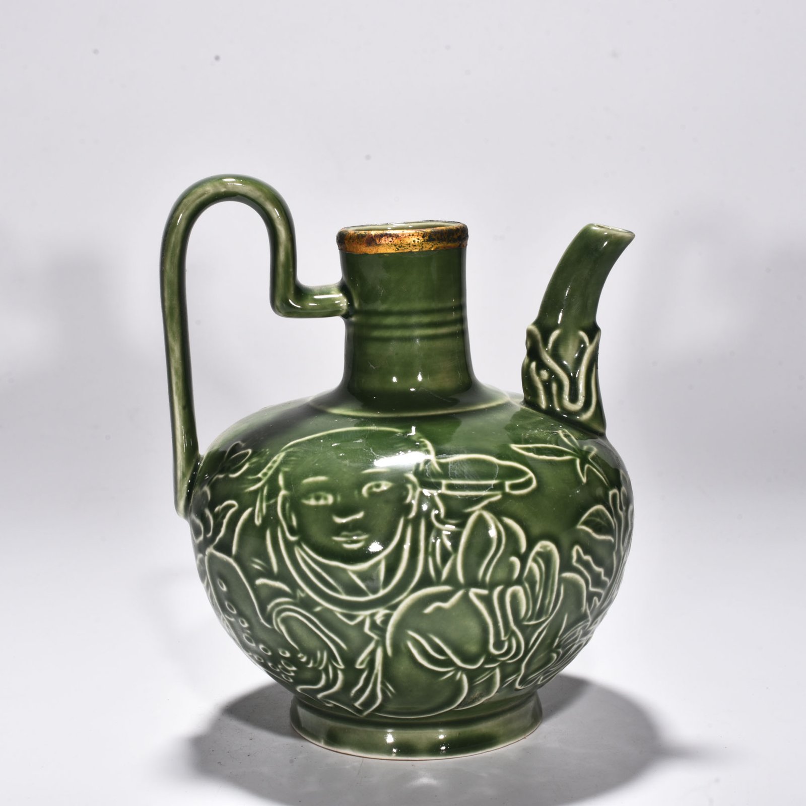 Song Dynasty official green Dingying opera pattern teapot