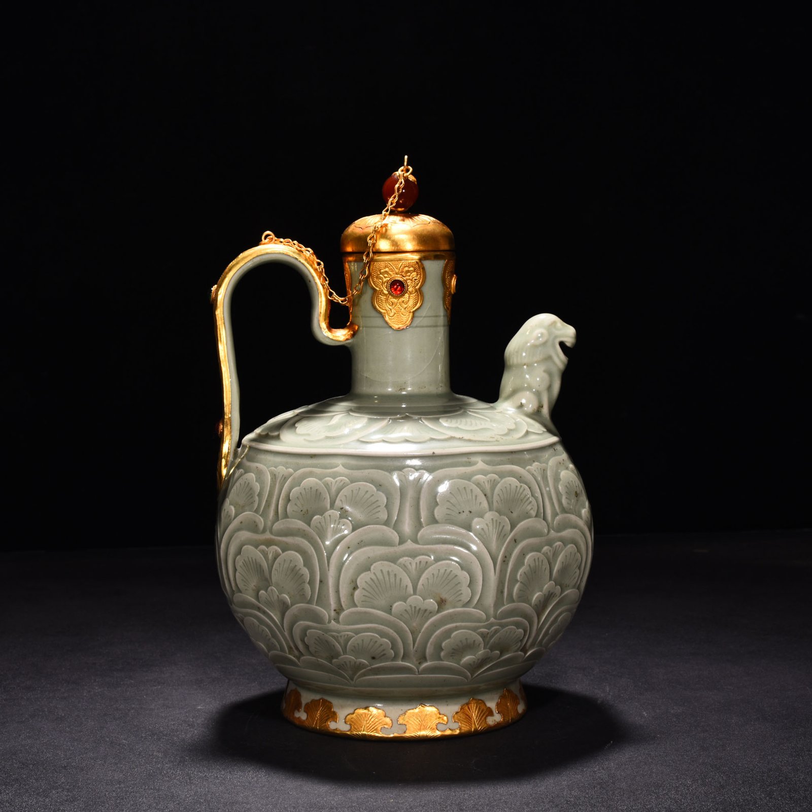 Song Dynasty Yaozhou kiln colorful carved eight sided pot