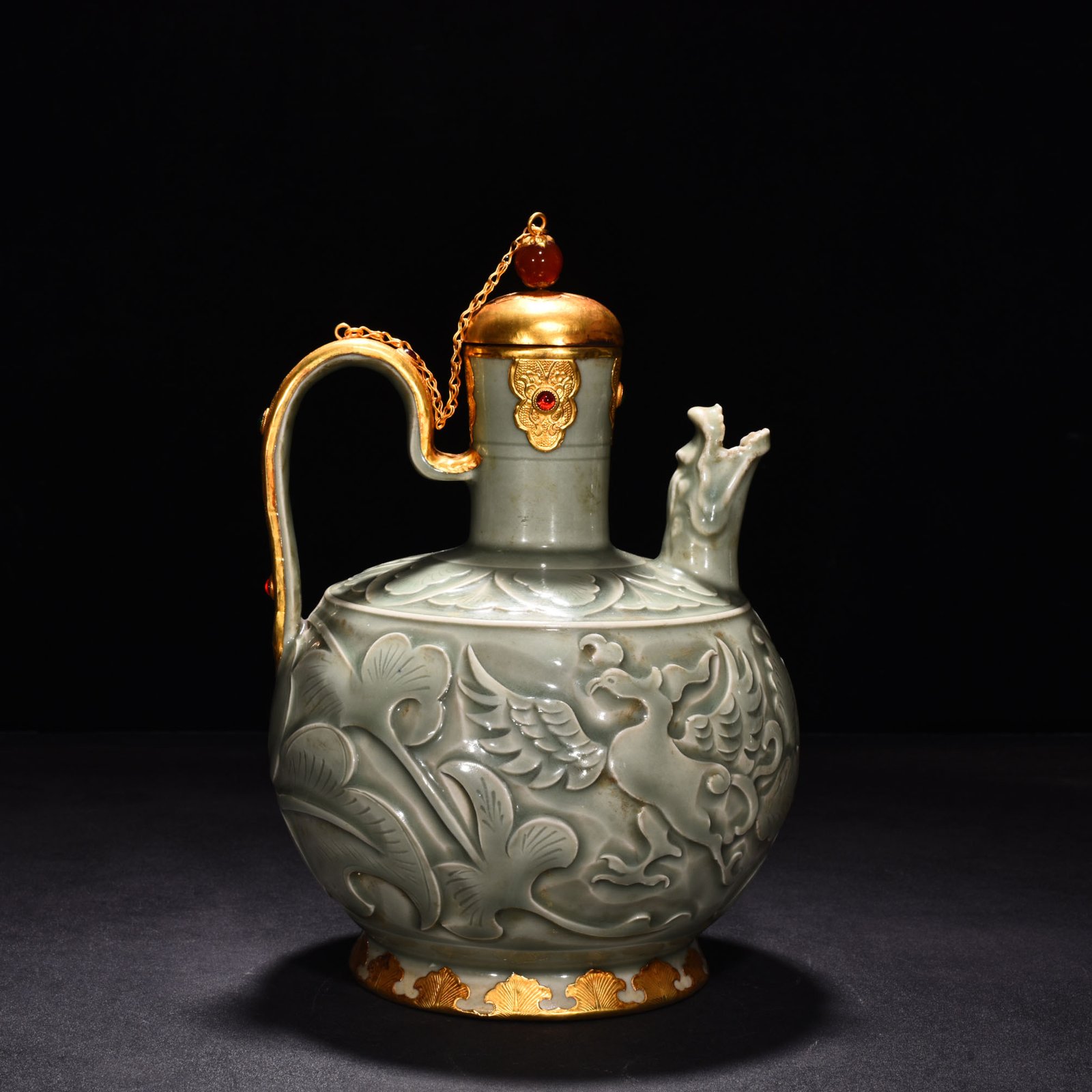 Song Dynasty Yaozhou kiln carved phoenix pattern flower pot