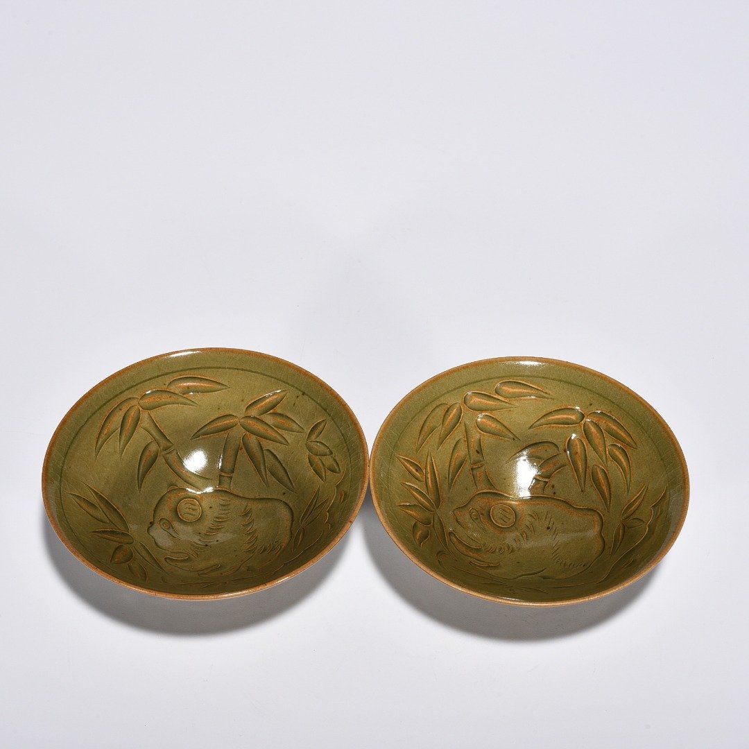 Song Dynasty Yaozhou kiln celadon deep cut panda bamboo hat cup