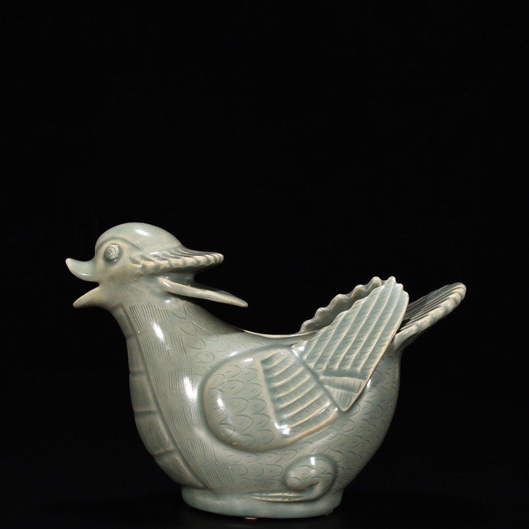 Song Dynasty Yue kiln celadon duck shaped water bowl