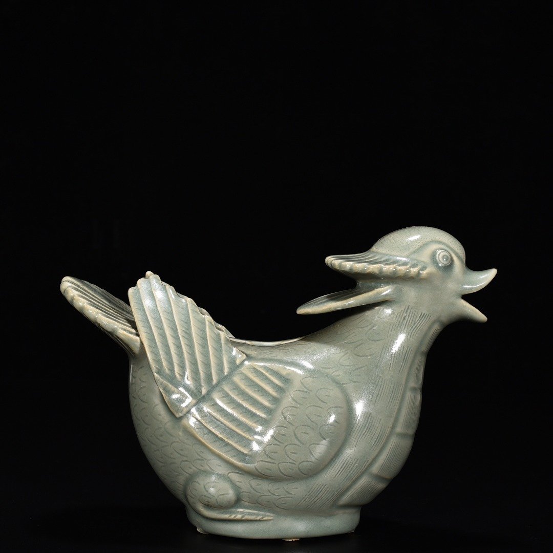 Song Dynasty Yue kiln celadon duck shaped water bowl