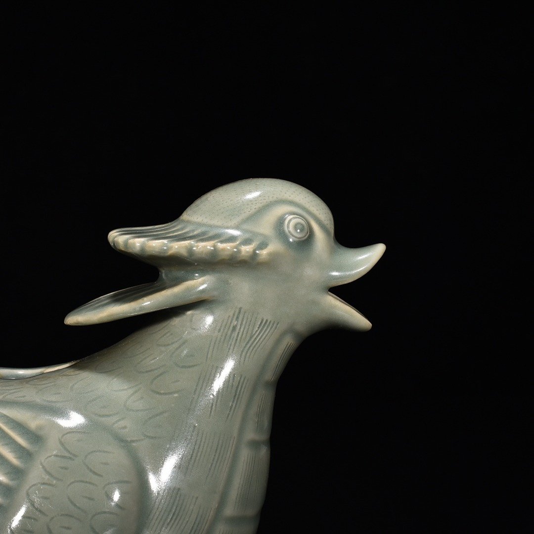 Song Dynasty Yue kiln celadon duck shaped water bowl