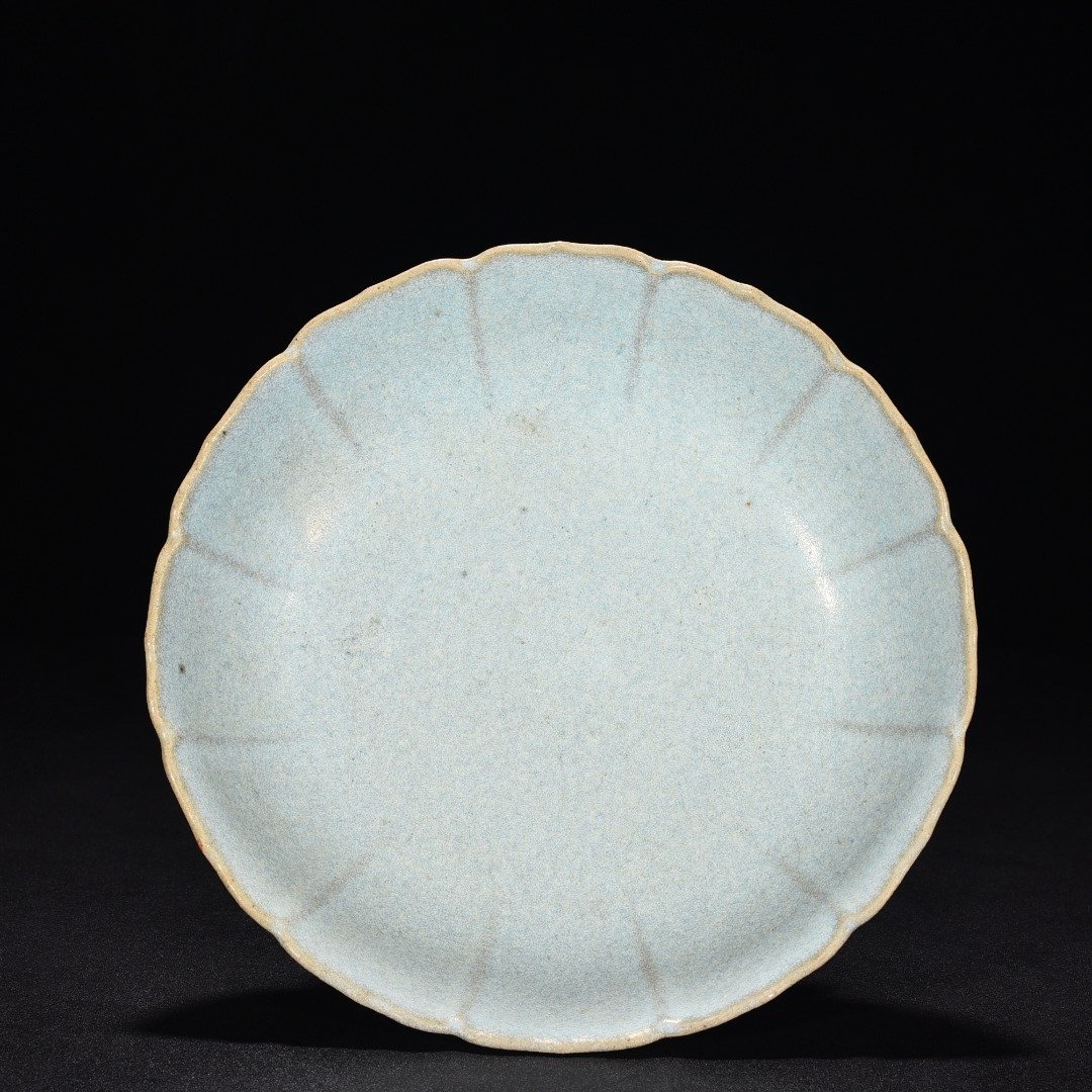Song Dynasty Junru Sky Blue Glazed Lotus Petal Plate