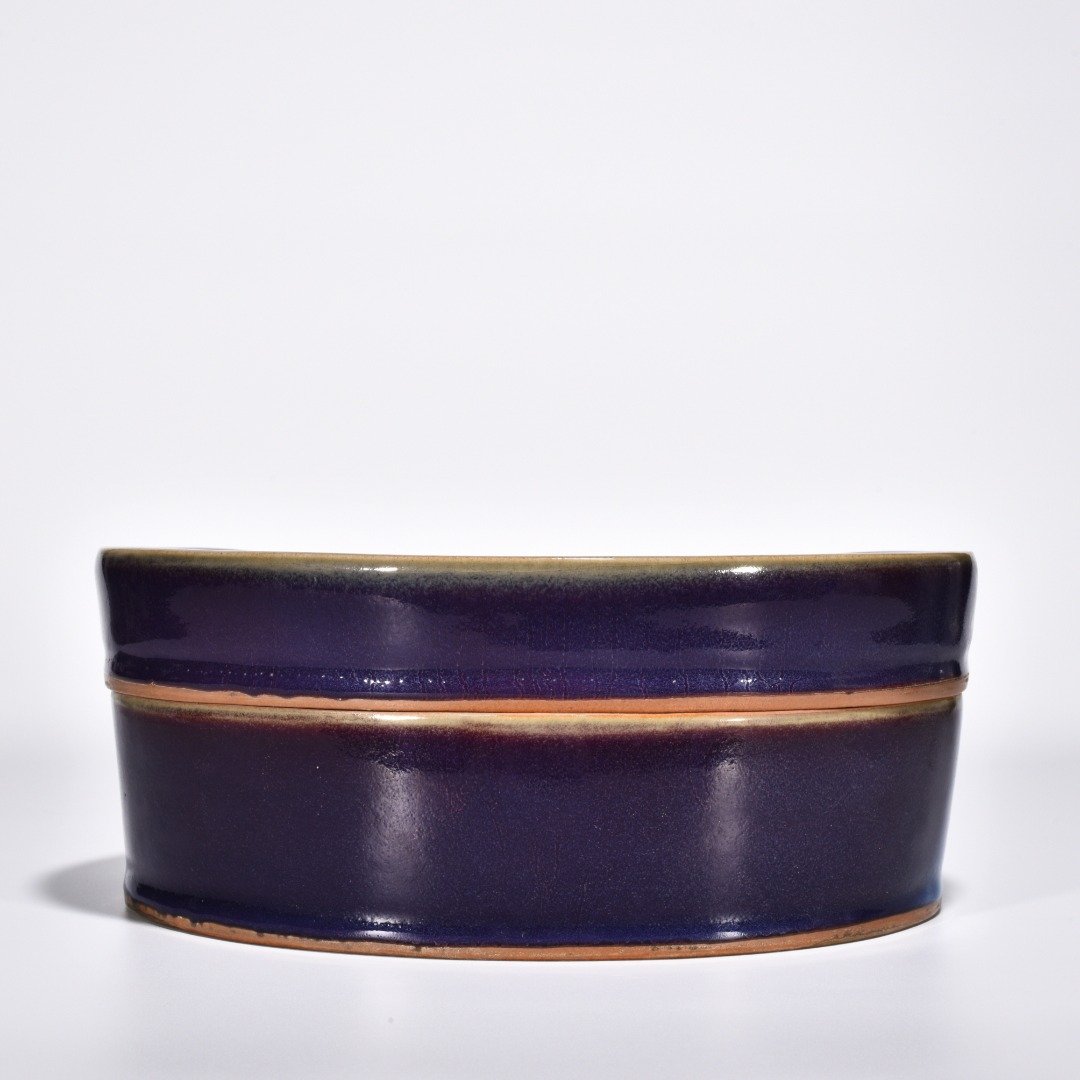 Song Dynasty Jun kiln obsidian rose purple glaze pillow box