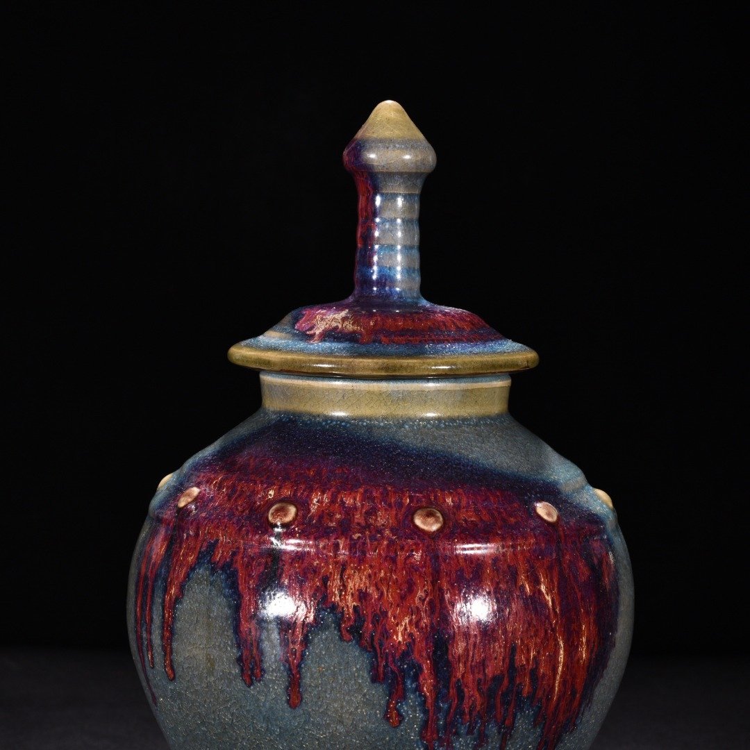 Song Dynasty Jun kiln obsidian rose red glaze jar