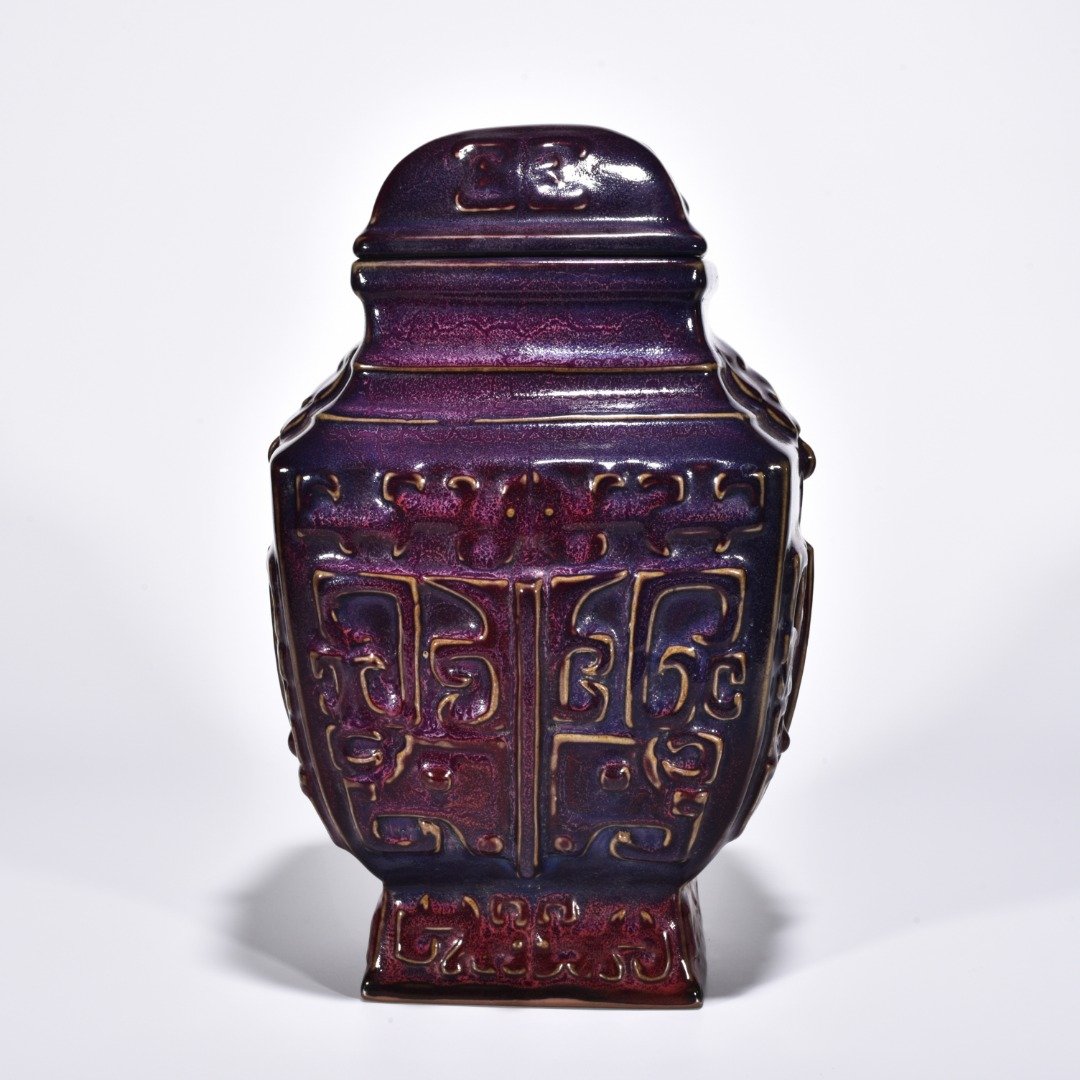 Song Dynasty Jun kiln rose purple glaze Jar with ears and square frame