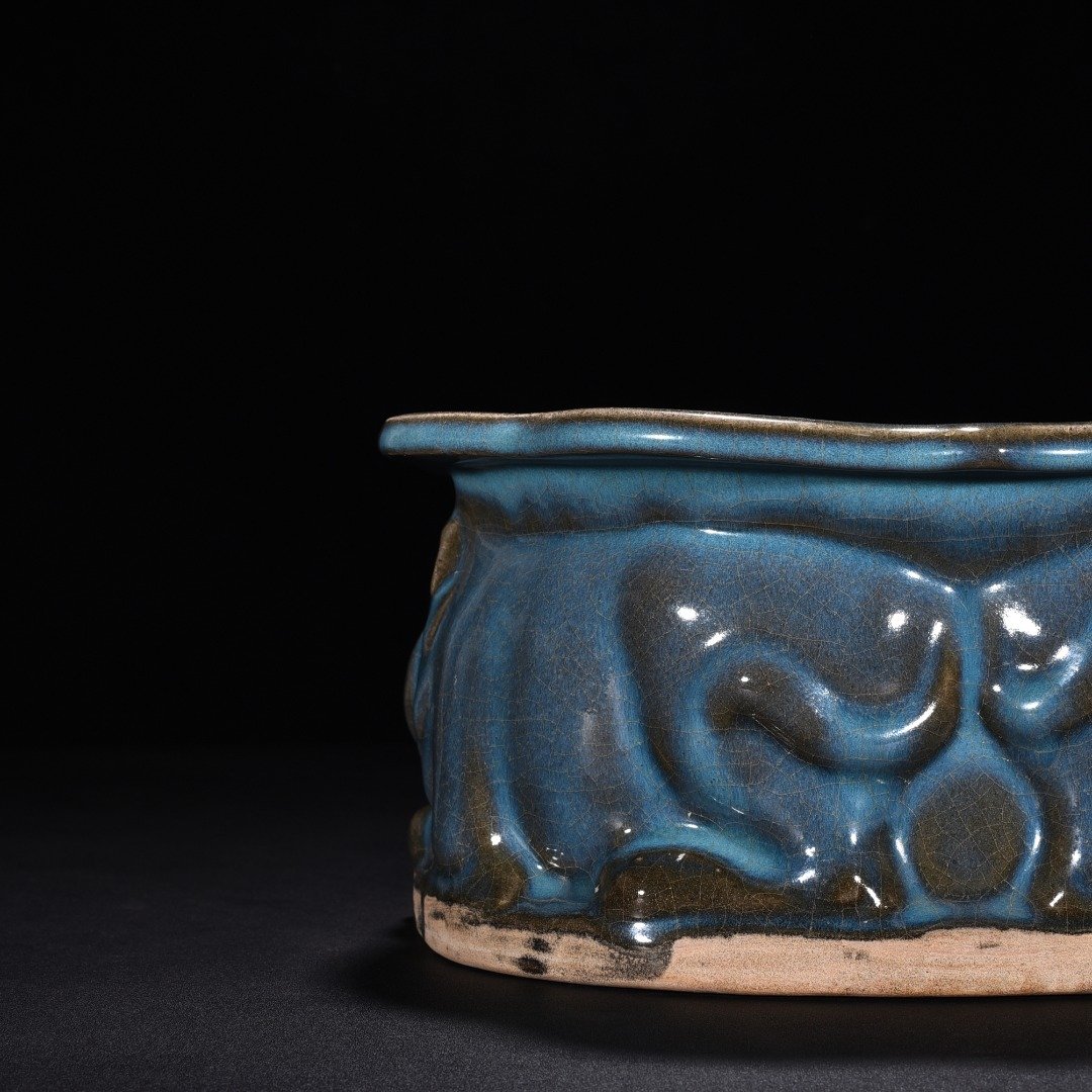 Song Dynasty Jun kiln rose purple glaze lion pillow