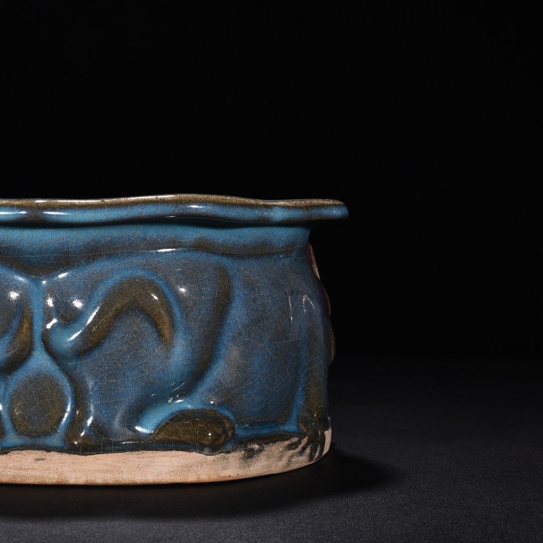 Song Dynasty Jun kiln rose purple glaze lion pillow