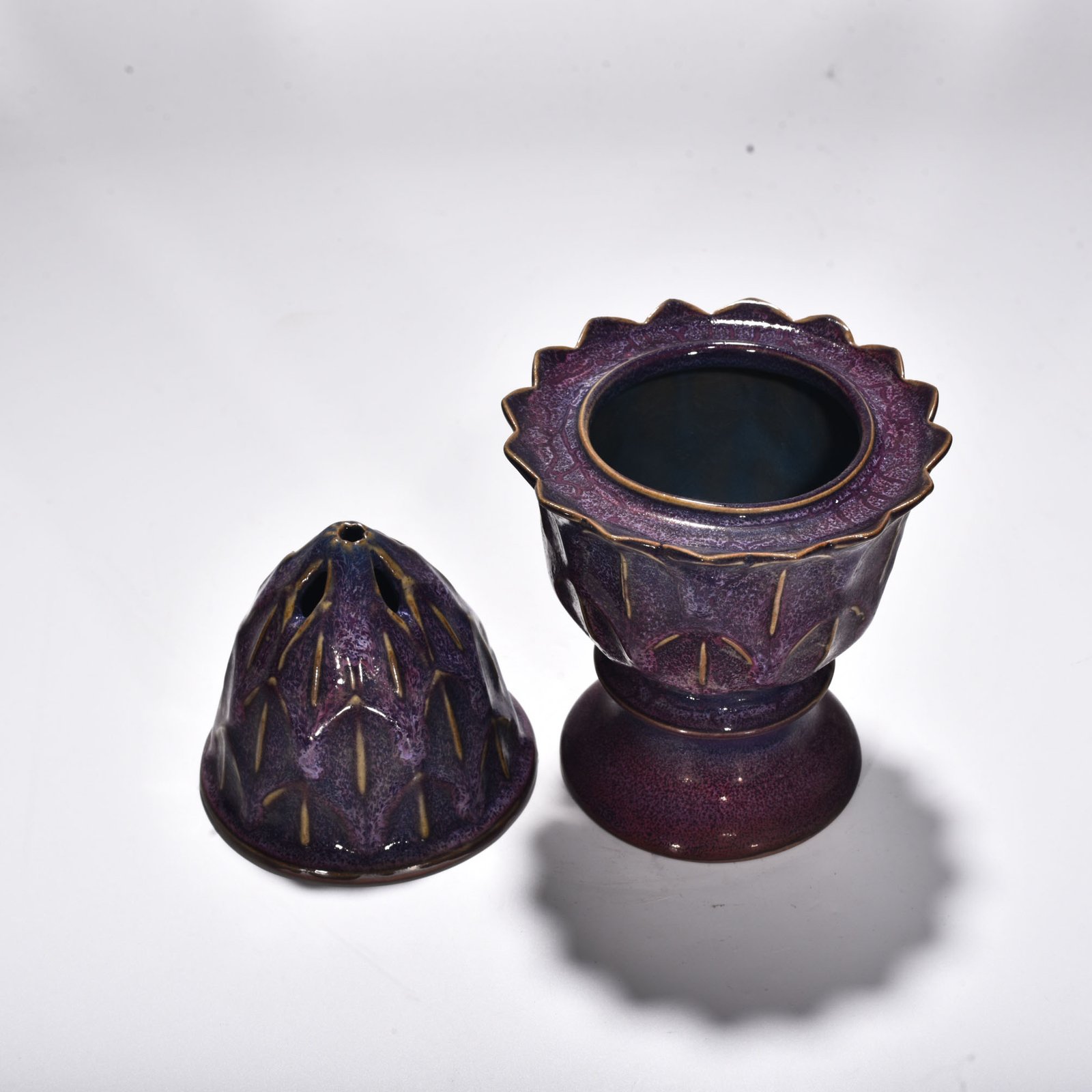 Song Dynasty Jun kiln rose purple glazed hollow smoker