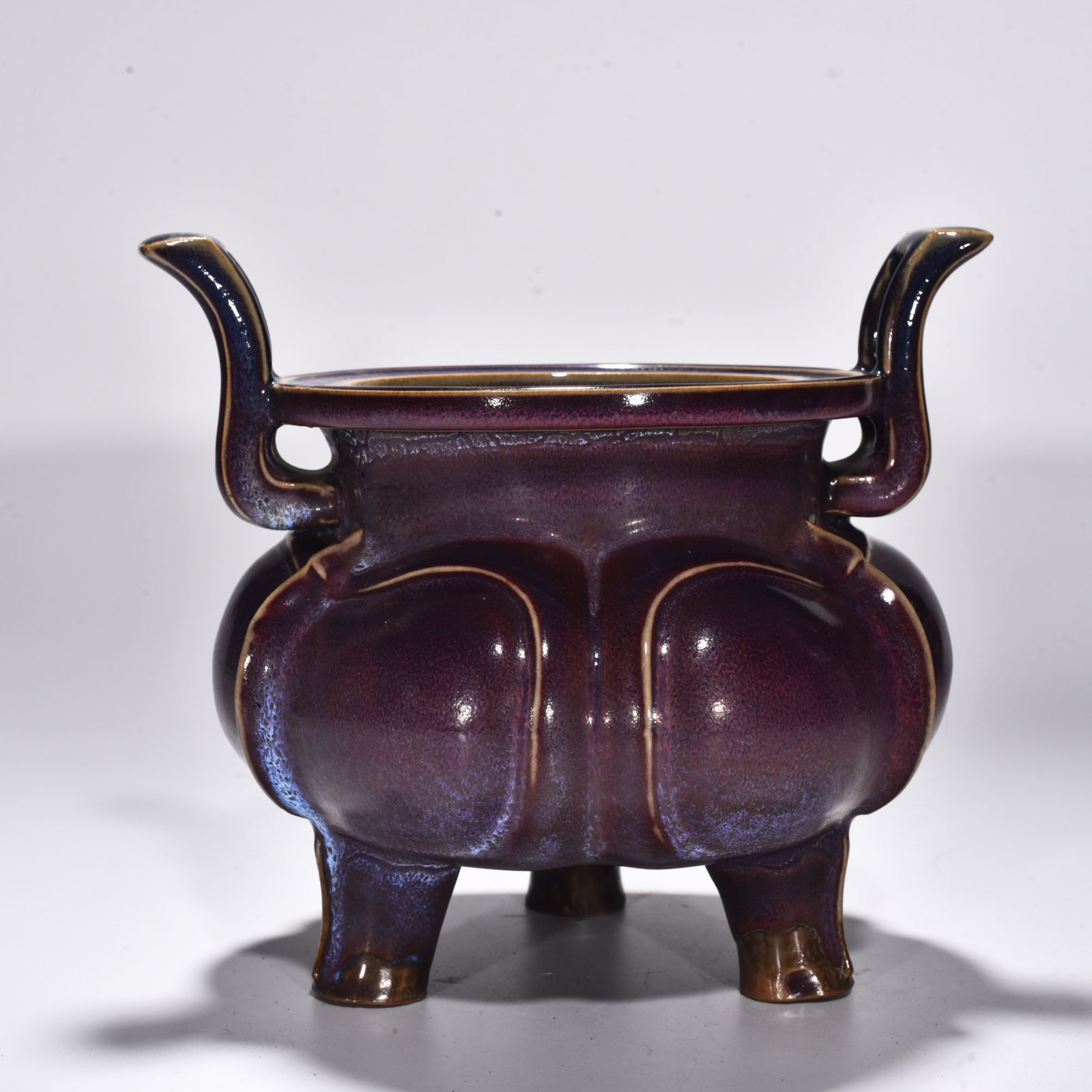 Song Dynasty Jun kiln rose red glaze three legged and double eared stove
