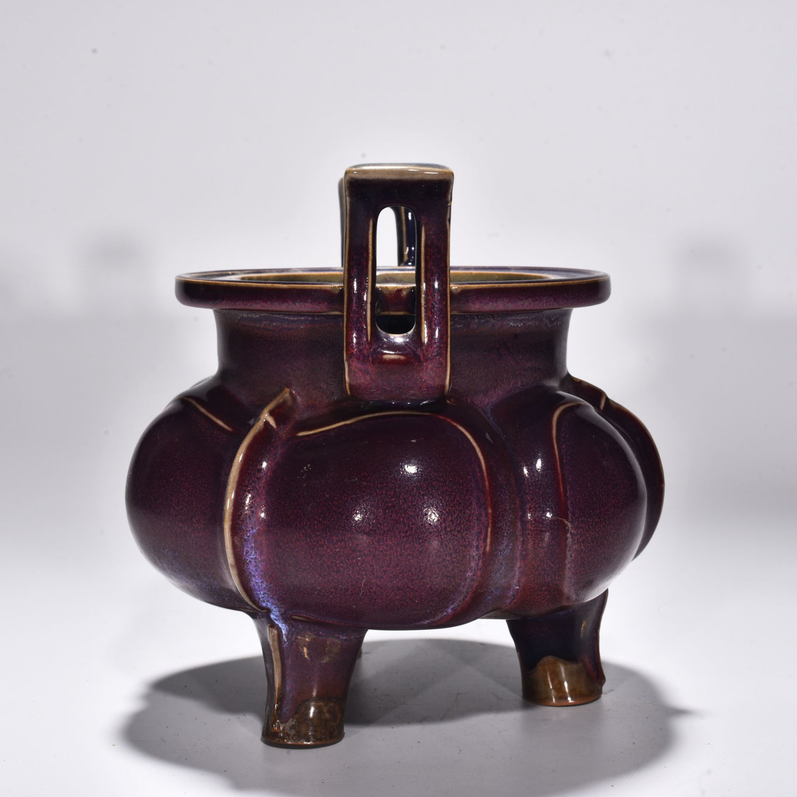 Song Dynasty Jun kiln rose red glaze three legged and double eared stove