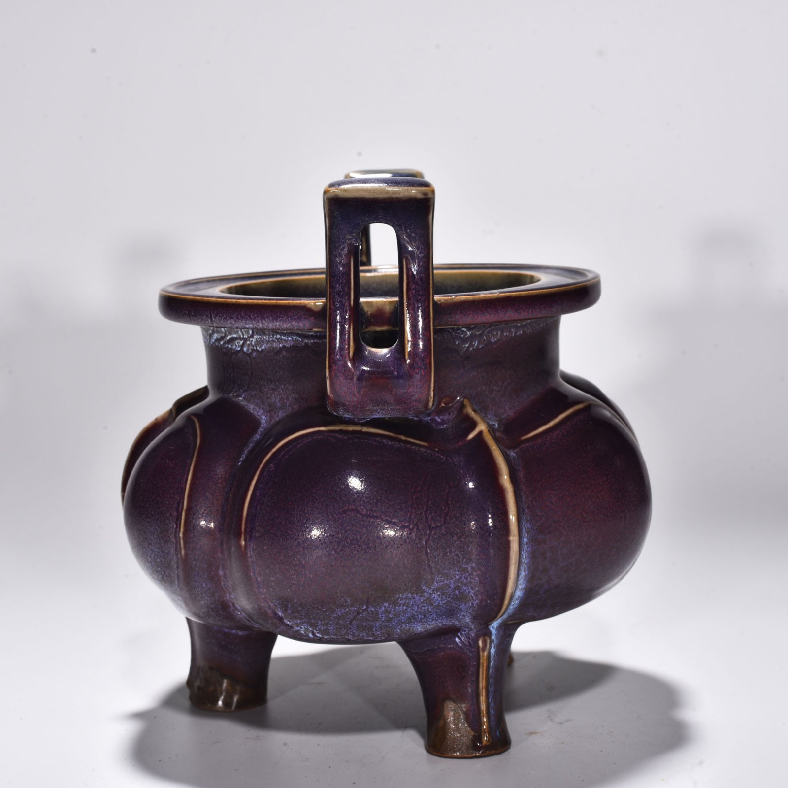 Song Dynasty Jun kiln rose red glaze three legged and double eared stove