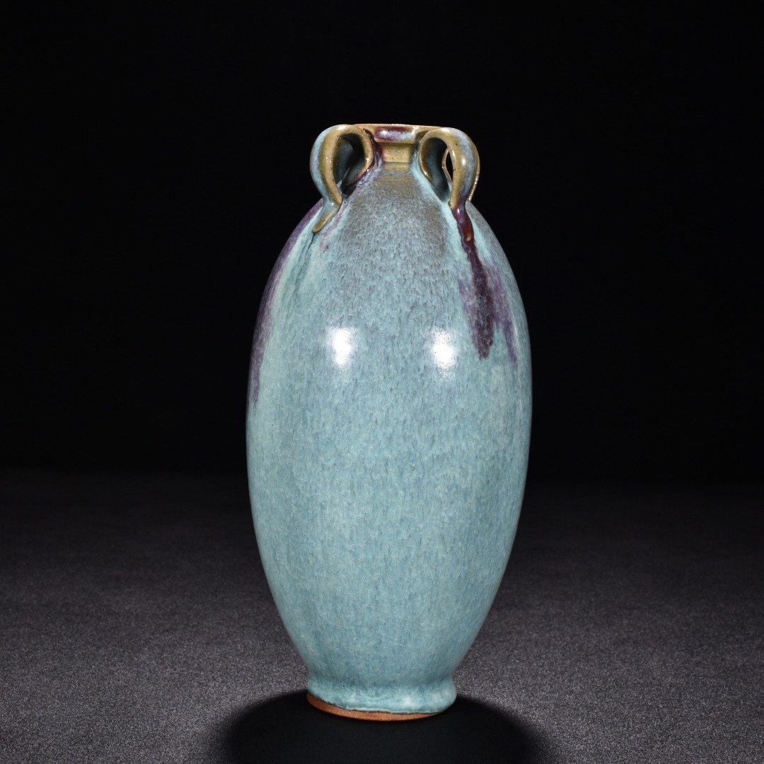 Song Dynasty Jun kiln blue glaze obsidian rose purple plum vase