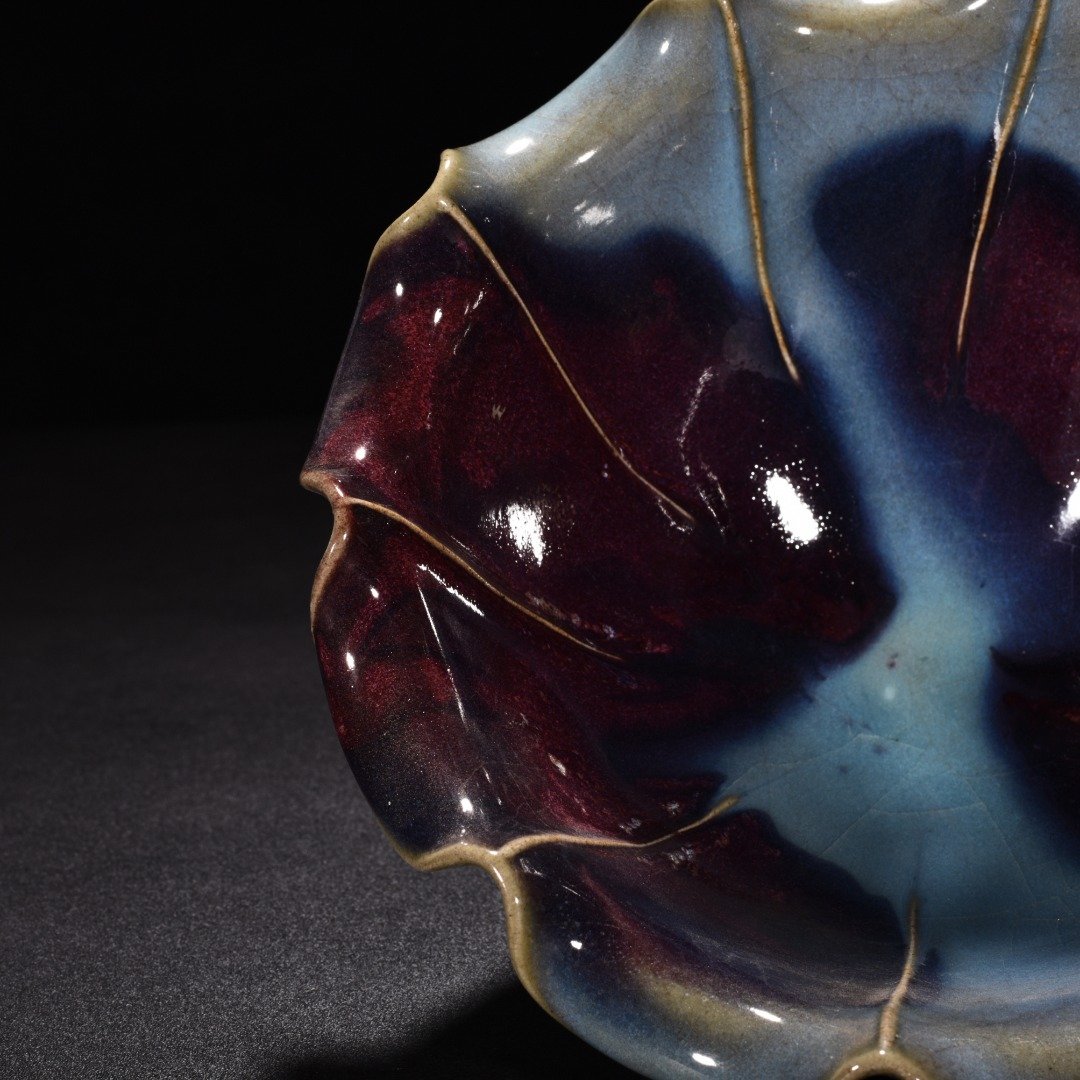 Song Dynasty Jun kiln blue glaze flower mouth bowl