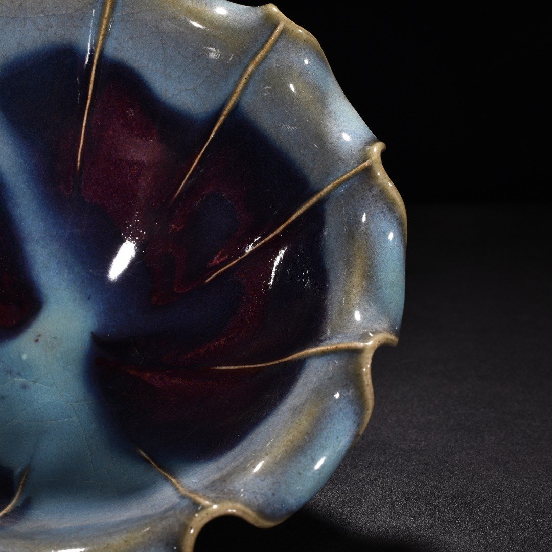 Song Dynasty Jun kiln blue glaze flower mouth bowl
