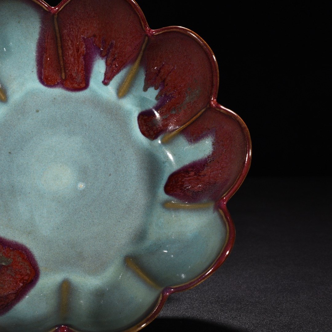 Song Dynasty Jun kiln blue glaze rose red lotus bowl