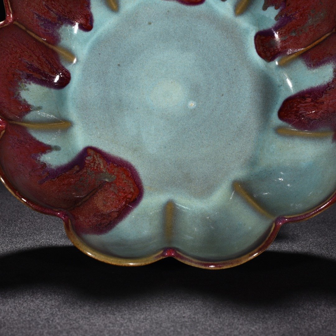 Song Dynasty Jun kiln blue glaze rose red lotus bowl