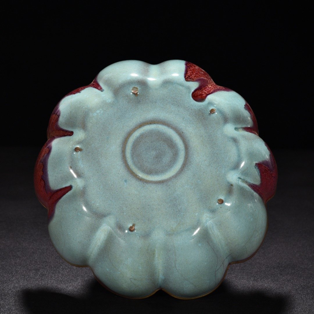 Song Dynasty Jun kiln blue glaze rose red lotus bowl