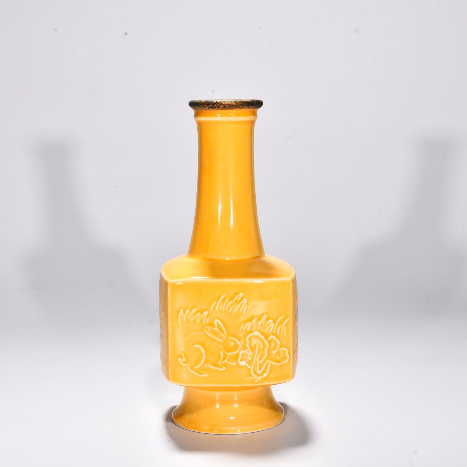 Song Dynasty official rabbit pattern square vase