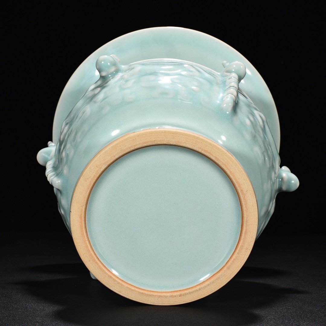 Song Dynasty kiln pink celadon glaze animal pattern statue