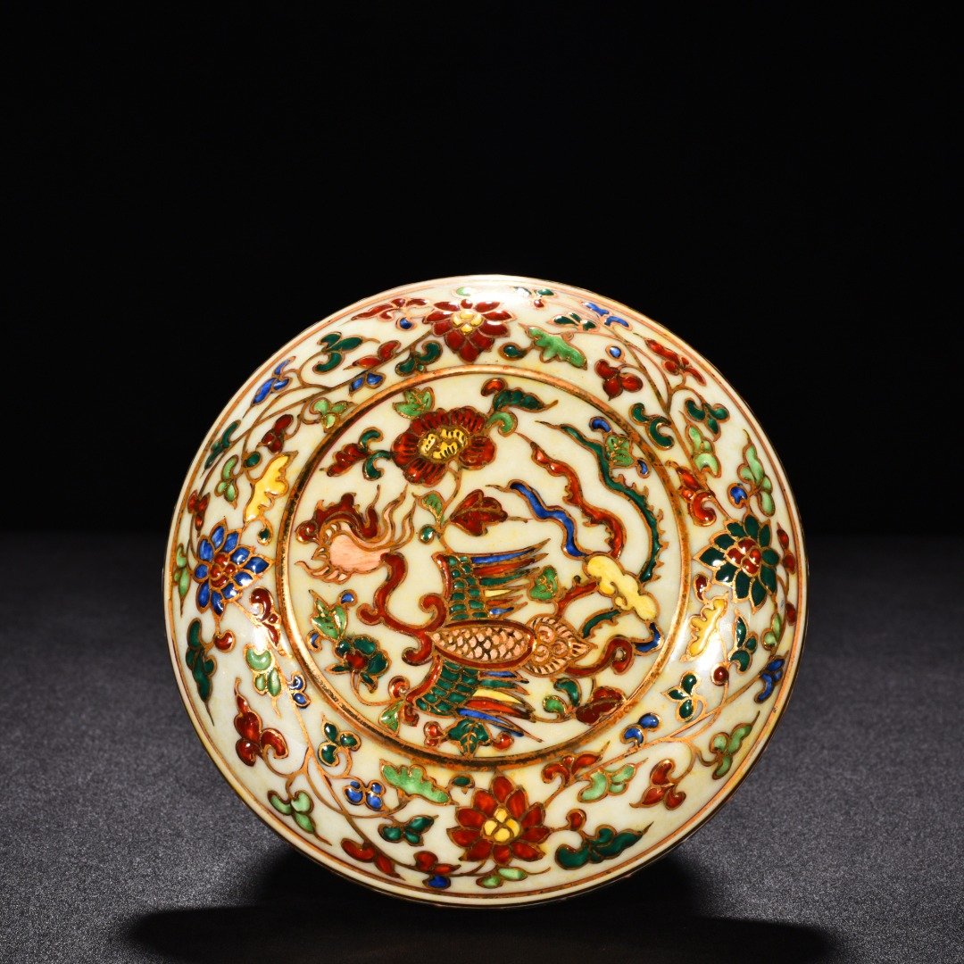 Ming Dynasty Xuande five color gold painted printing box
