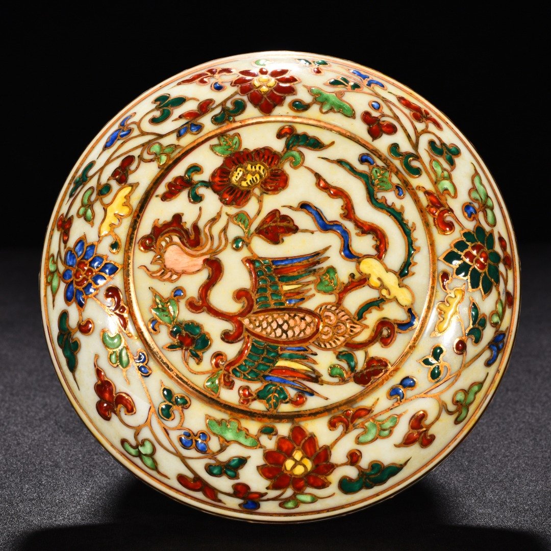 Ming Dynasty Xuande five color gold painted printing box