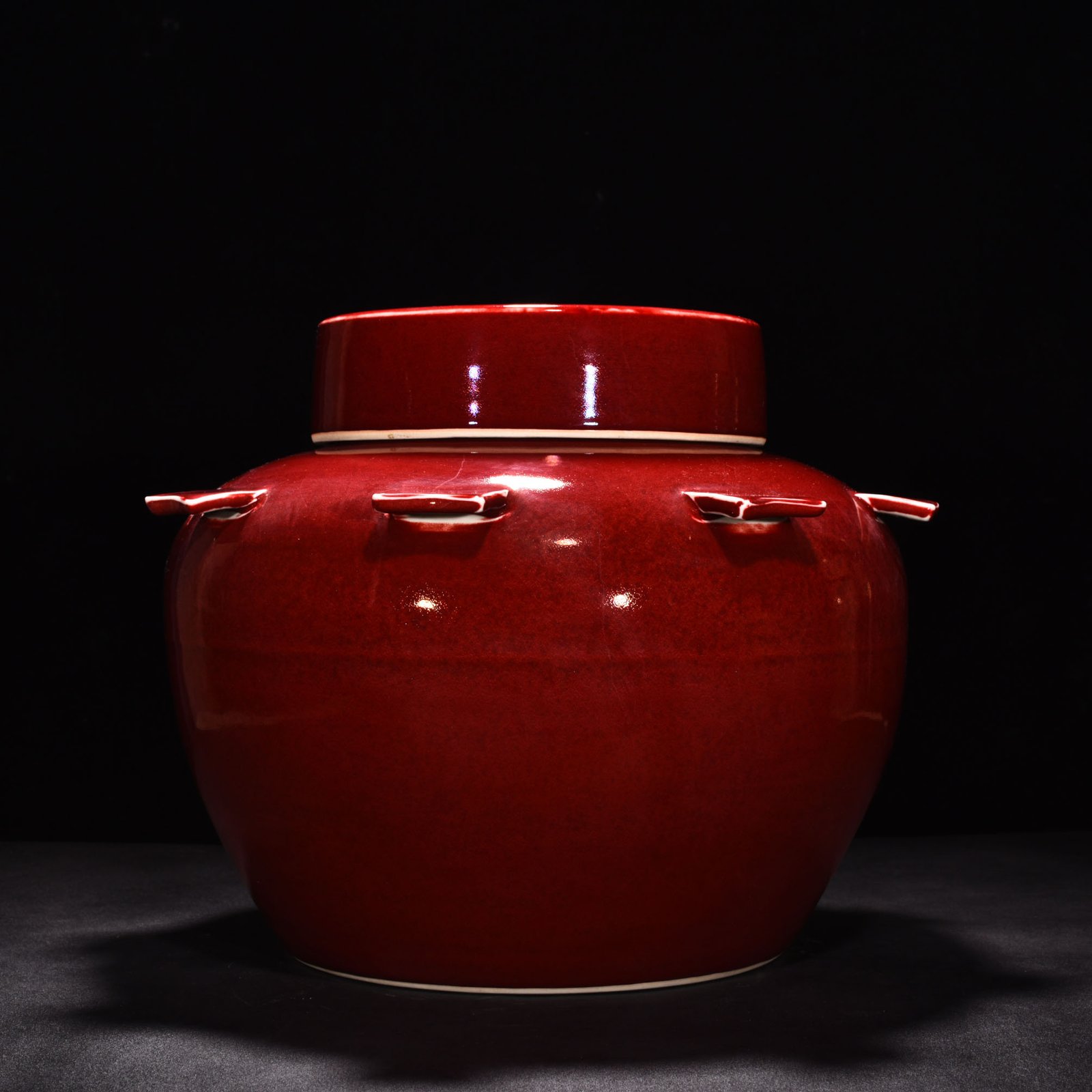Ming Dynasty Xuande gem glazed jar with halberd lid