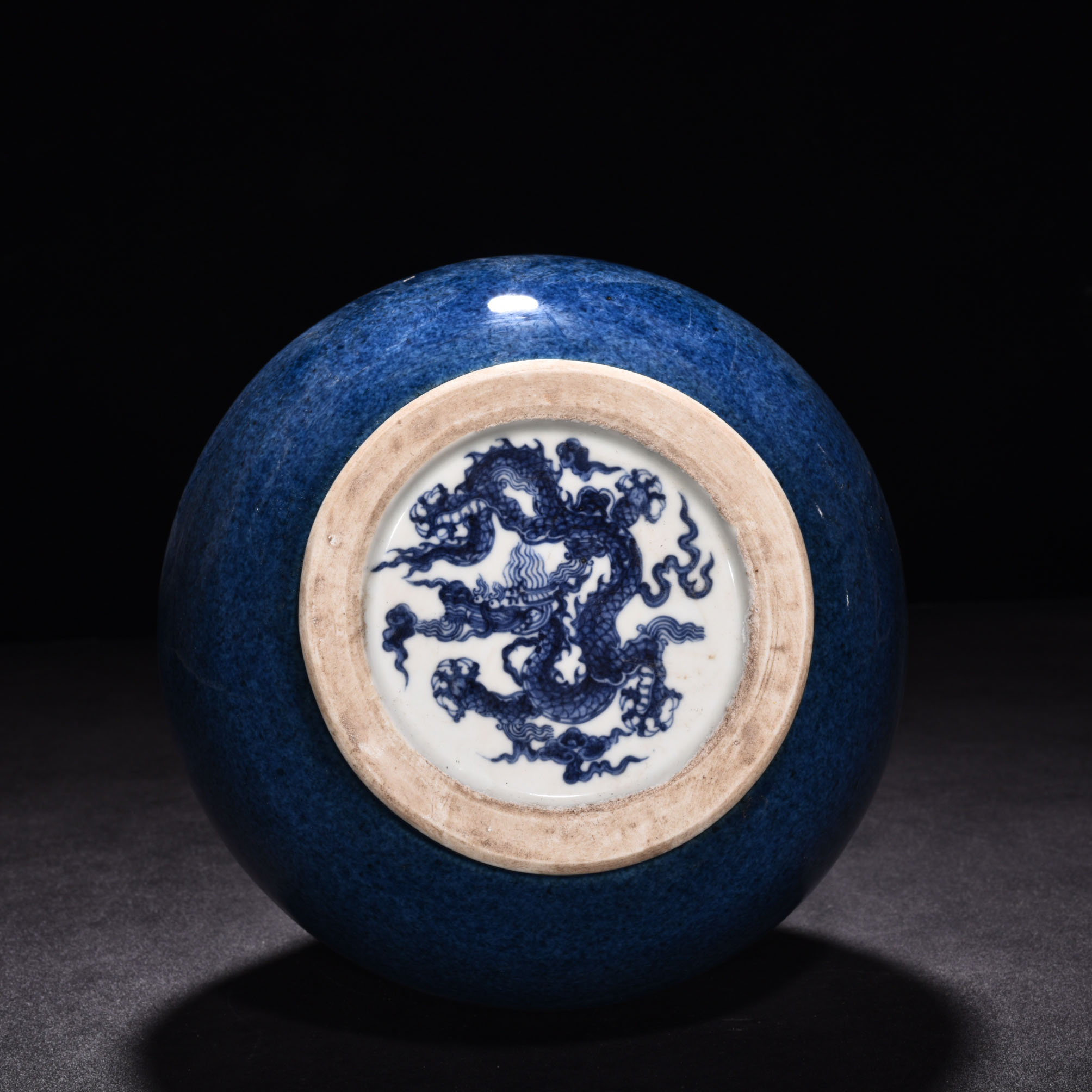 Ming Dynasty Xuande blue glazed garlic ears bottle