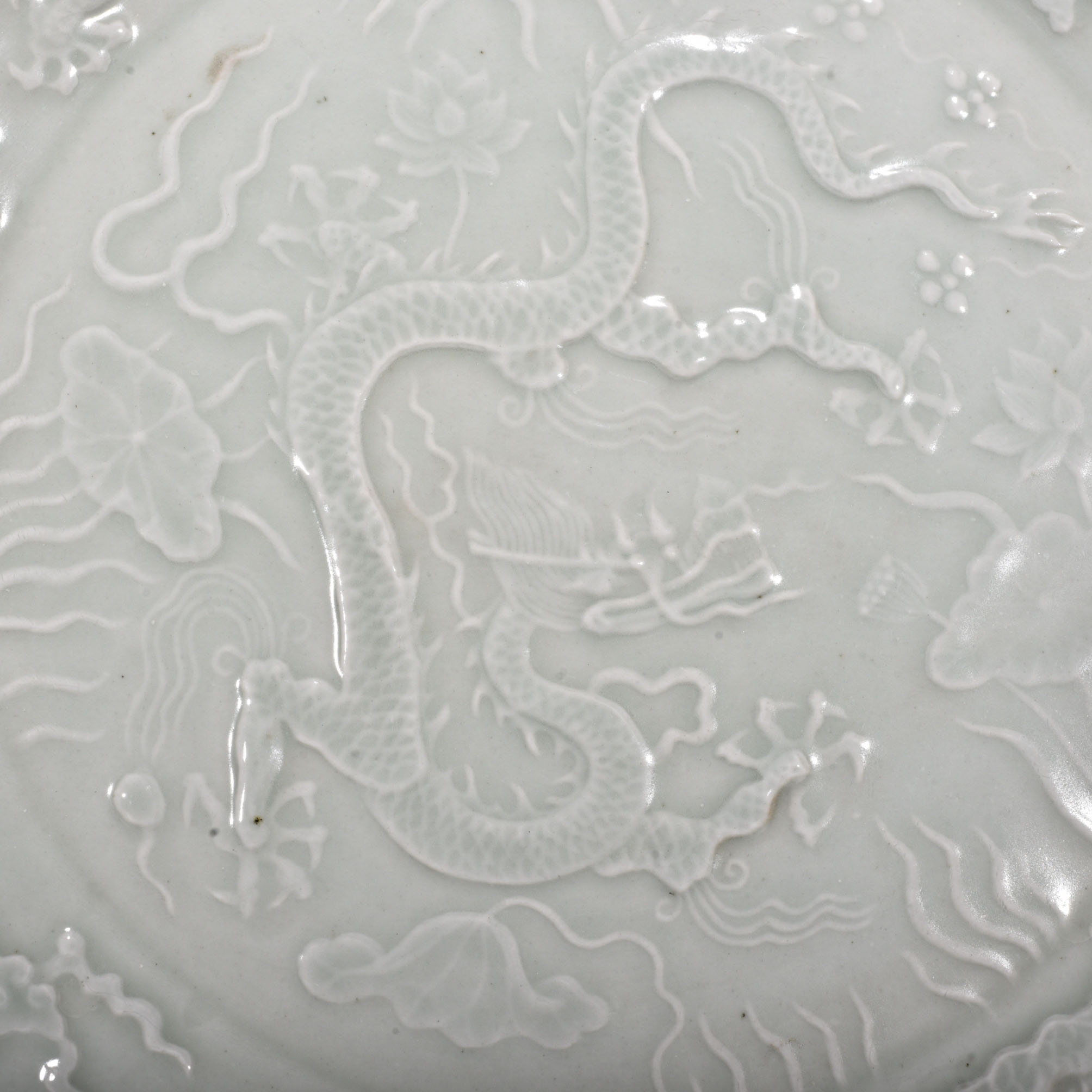 Ming Dynasty Xuande white glaze rhombus edge plate