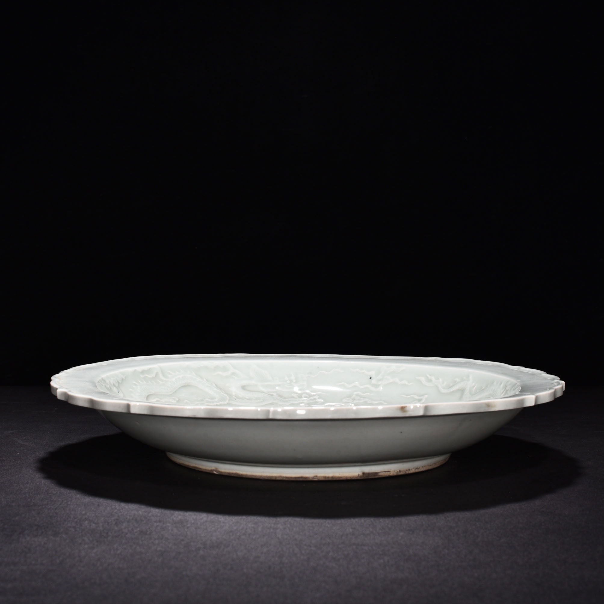 Ming Dynasty Xuande white glaze rhombus edge plate