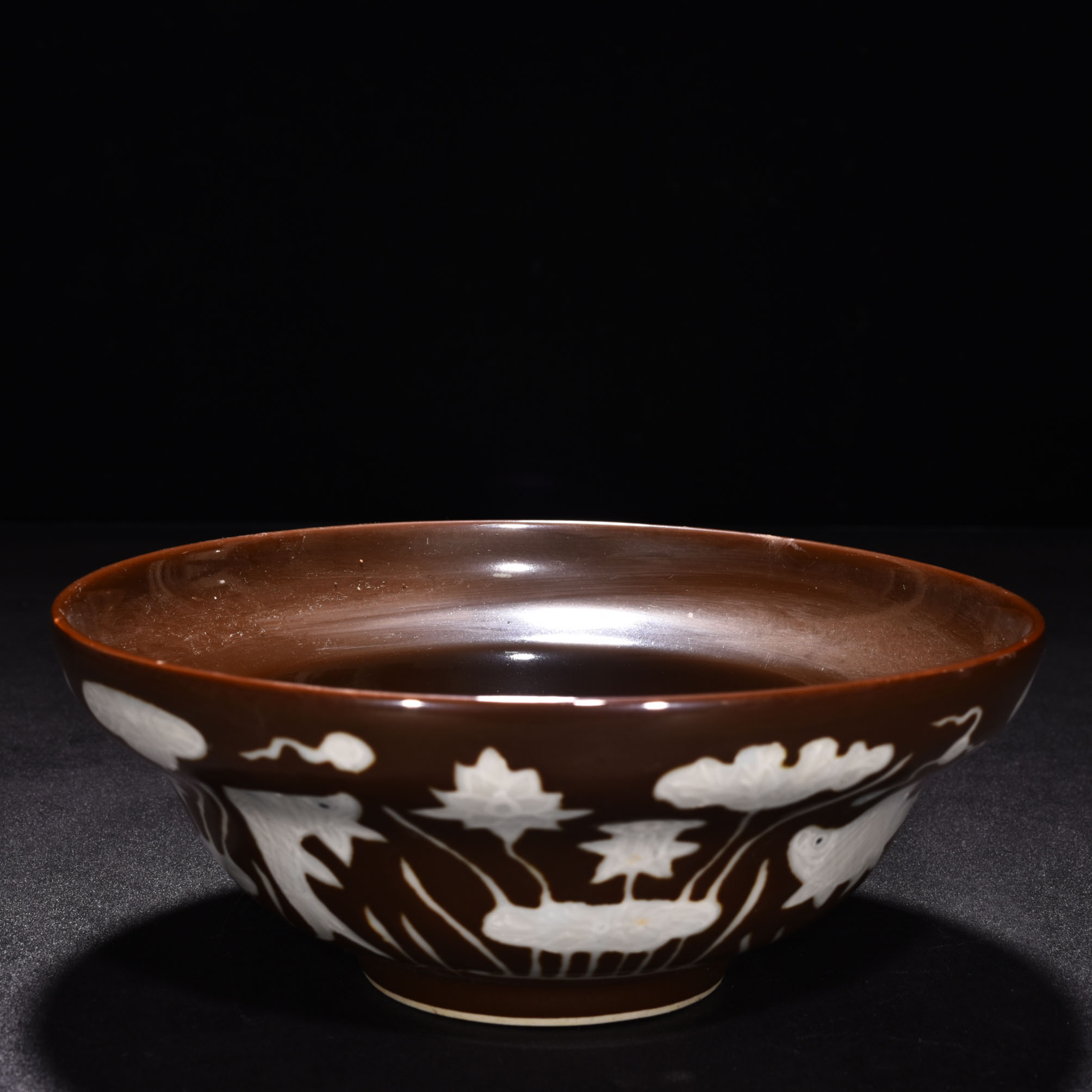 Ming Dynasty Xuande purple gold glaze algae pattern folded bowl
