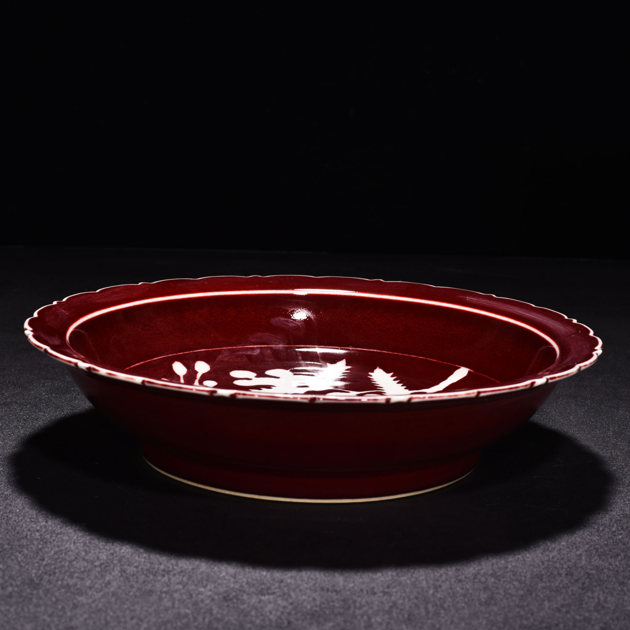 Ming dynasty Xuande Ji red glaze white rhombus plate