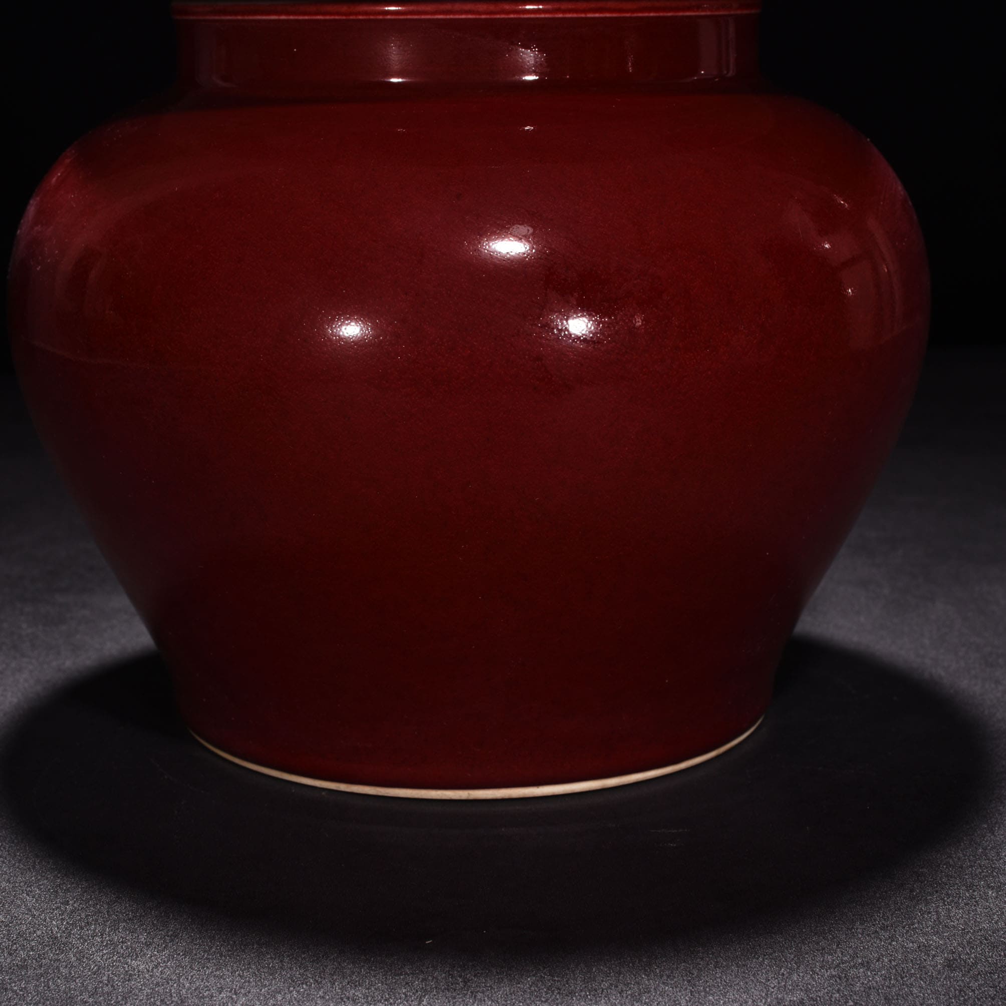 Ming dynasty Xuande Ji red glaze lid jar